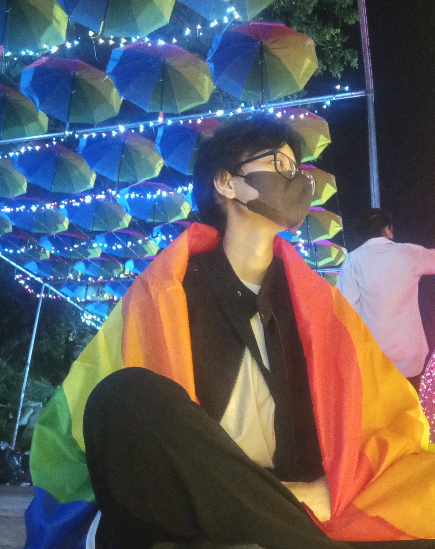 Side Top - Pride Month: LoveLaban sa QC